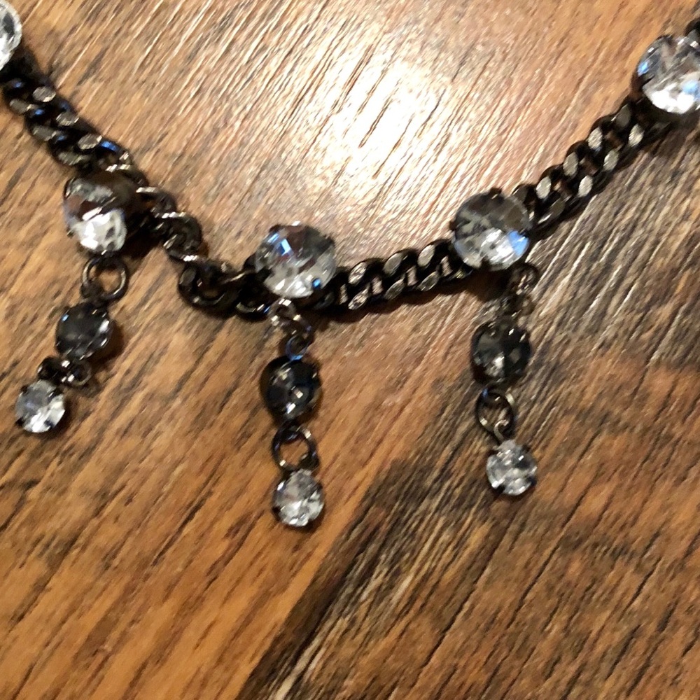 Stunning Gunmetal Triple Drop Necklace! - Picture 5 of 5